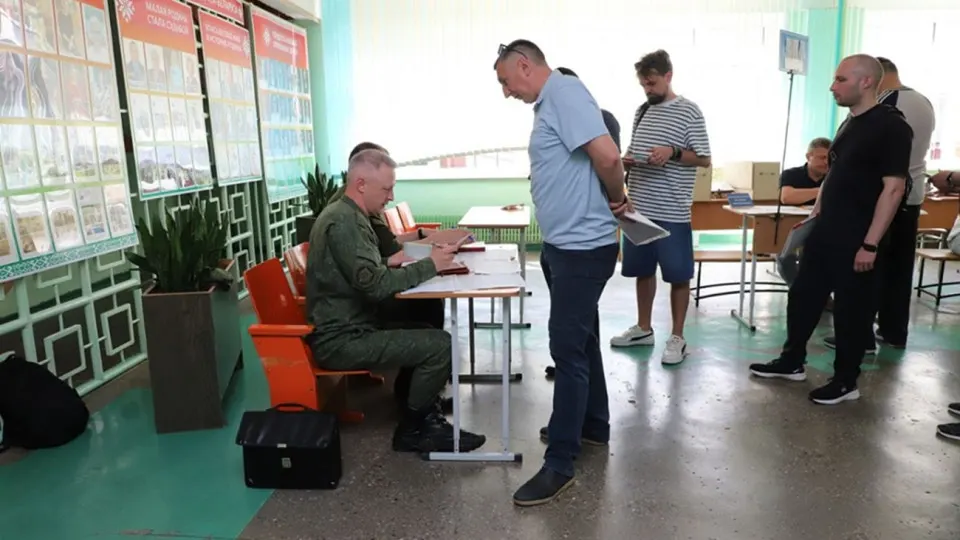 В приграничной с Польшей и Литвой Гродненской области с 17 по 26 июня проходят мобилизационные учения с военкоматами — одновременно резервистов из отдельных районов вызывают для проверки учётных данных и участия в сборах.