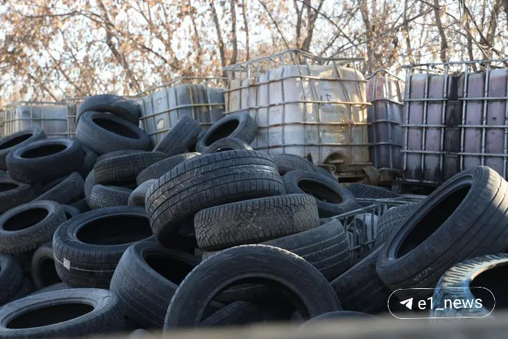 На Миномётчиков, 30 появится пункт, где жители смогут бесплатно сдать до четырёх шин в год; точная дата открытия пока неизвестна.