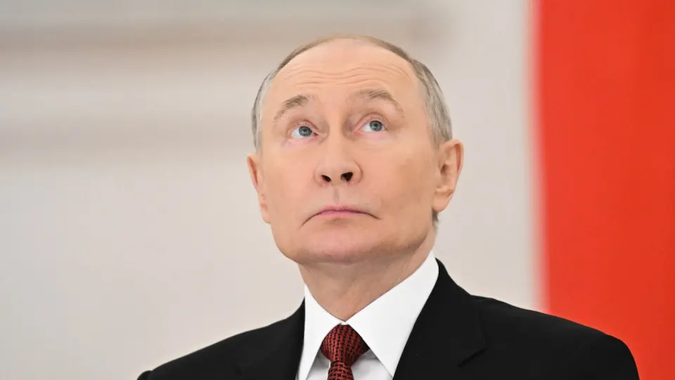 В администрации президента рассматривают вариант объявления новой мобилизации сразу после сентябрьских выборов: инициировать её якобы должны будут новоизбранные депутаты. Окончательного решения пока нет, но обсуждения идут на фоне кадрового дефицита в армии и снижения притока контрактников.