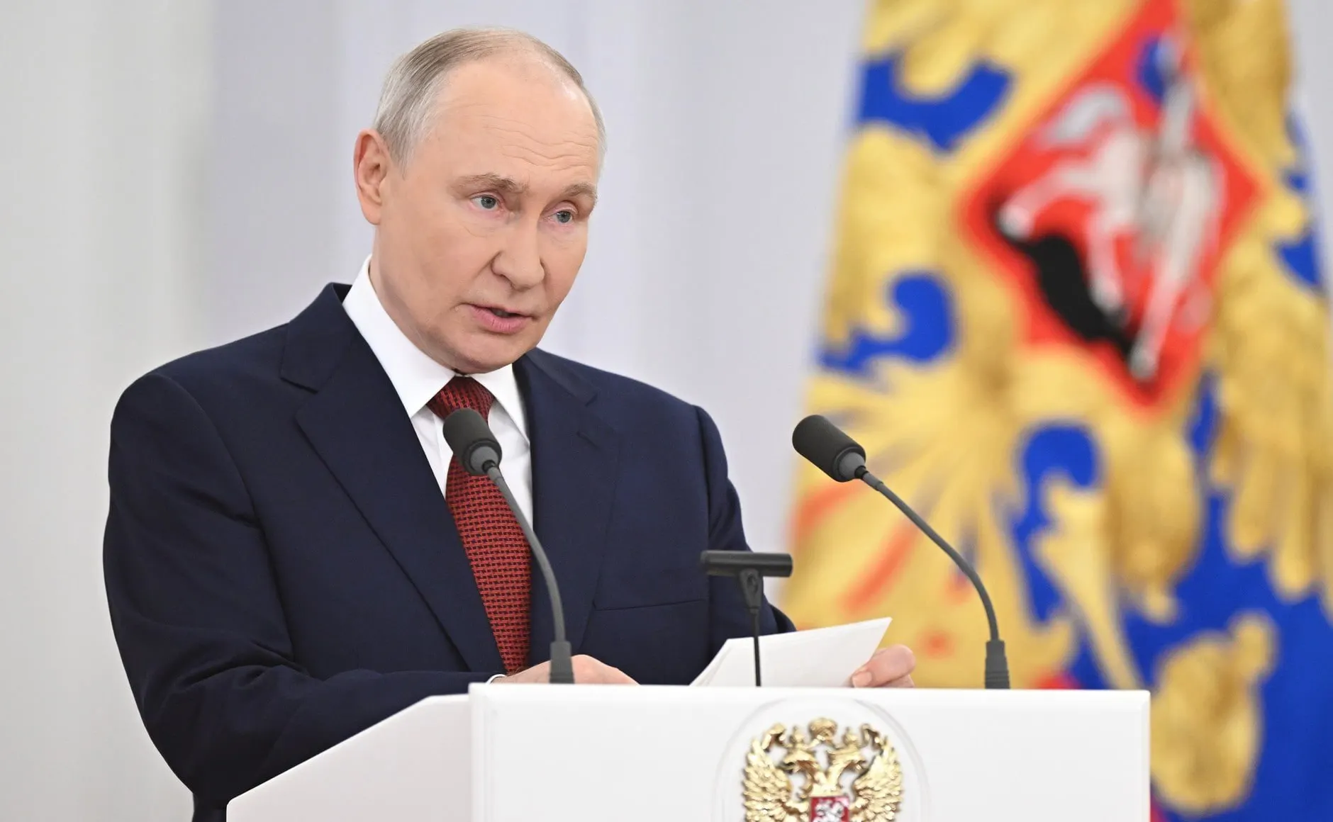 Президент заявил о достижении целей в СВО, охарактеризовал западные санкции как бесполезные, обозначил приоритеты бюджета на три года и подчеркнул, что решения исходят из интересов граждан.