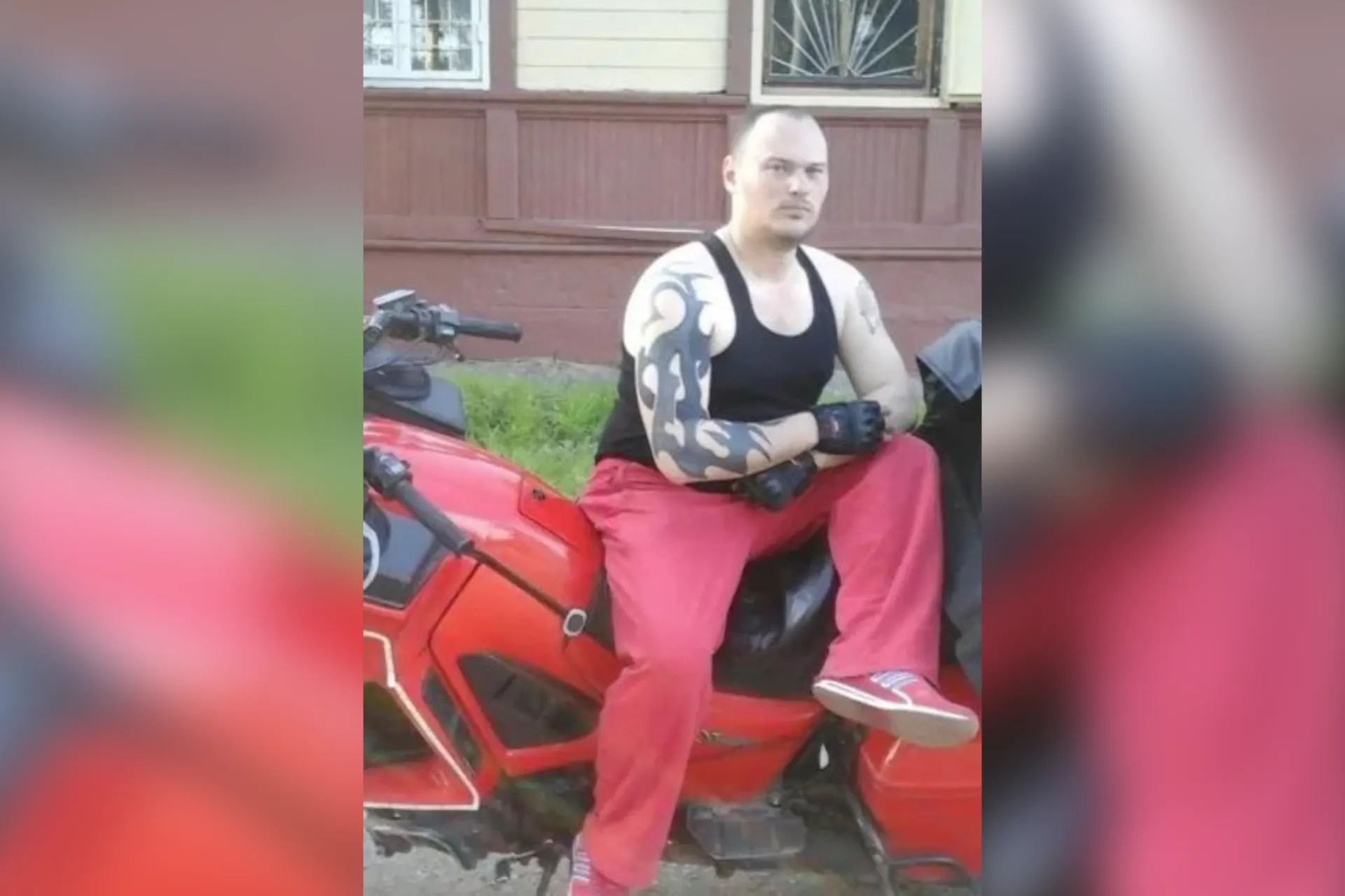 38-летнего Александра Реверука задержали по делу об избиении директора Уральского аграрного научного центра. Ранее, будучи инспектором ГИБДД, он проходил по делу после того, как случайно выстрелил и тяжело ранил коллегу.