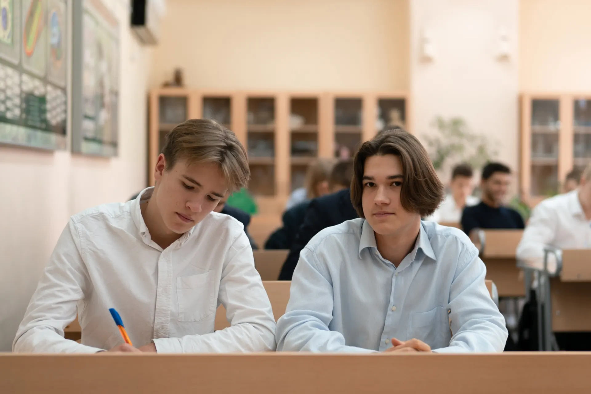 Учебные заведения по всей стране отчитываются во «ВКонтакте» о мероприятиях, на которых школьникам и студентам рассказывают об угрозах, связанных с обходом интернет-блокировок с помощью VPN-сервисов.