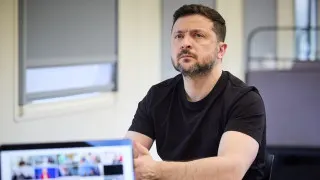 Президент Украины Владимир Зеленский считает, что усиление изоляции российского сегмента интернета и блокировки зарубежных сервисов связаны с подготовкой к масштабной мобилизации и возможному новому наступлению в Украине.