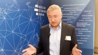 Руководитель крупного российского завода заявил, что замедление экономики привело к срыву проектов импортозамещения и утрате стимулов к инвестициям, а эксперты говорят о деградации промышленности, падении реальных доходов и нарастающих демографических рисках.