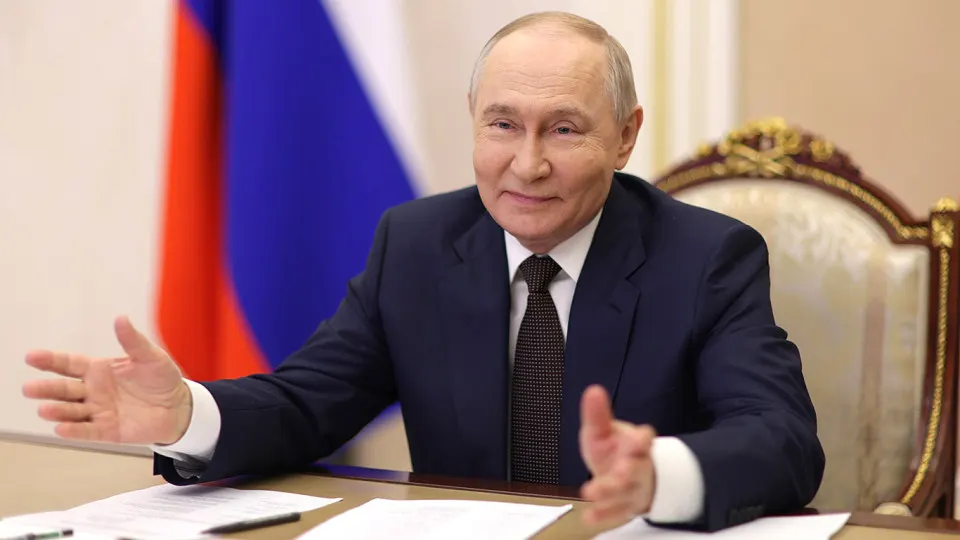 Владимира Путина официально пригласили на декабрьский саммит G20 в Майами, однако в Москве заявляют, что решение об участии еще не принято, на фоне ордера МУС и заметного сокращения публичной активности президента.