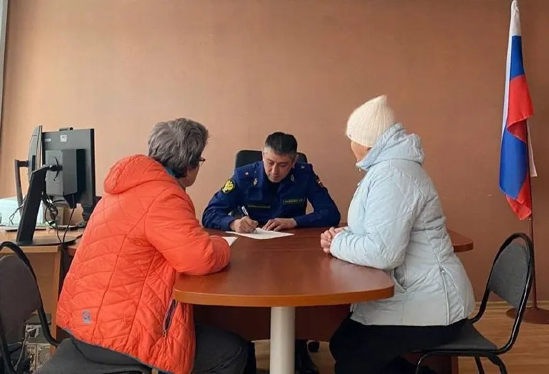 Сенаторы по предложению президента переводят Сергея Паволина из Мурманска в Иркутскую область. В Иркутске рассчитывают, что он займётся наведением порядка в сфере ЖКХ. Паволин занимал пост с 2021 года.