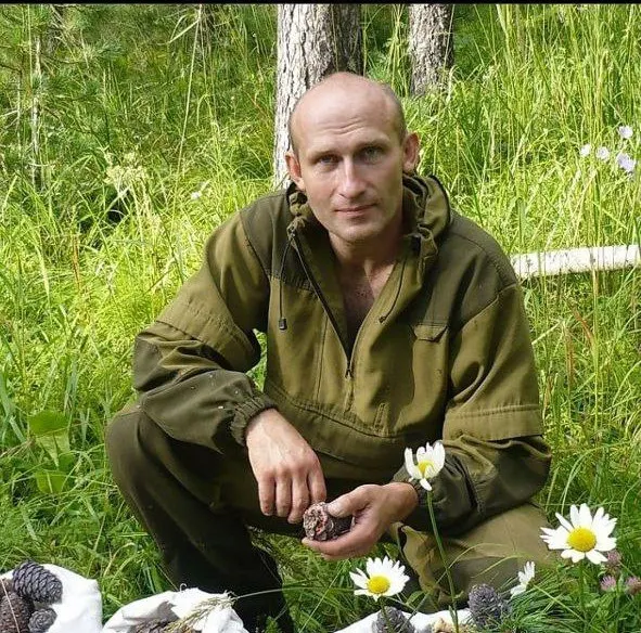 Фермер Андрей Падалка написал открытое письмо: после избиения в СИЗО он порезал себе низ живота в знак протеста. Его жизни сейчас ничего не угрожает. Первое заседание по делу назначено на 19 мая.