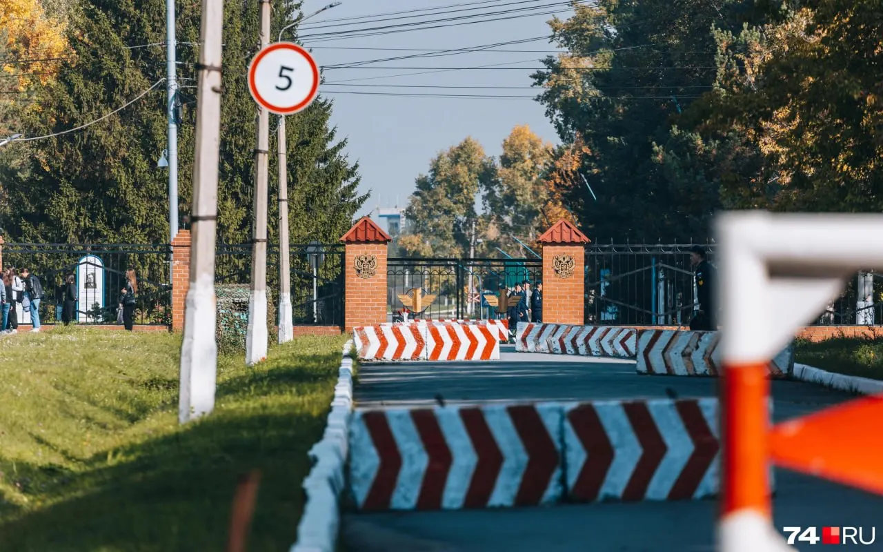 Правительство вывело Челябинское высшее военное авиационное училище штурманов из состава Воронежской академии — реорганизацию должны завершить к 1 сентября 2026 года.