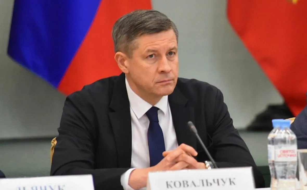 Врио губернатора Егор Ковальчук подписал указ об отставке регионального правительства. Новый состав пока не представлен.