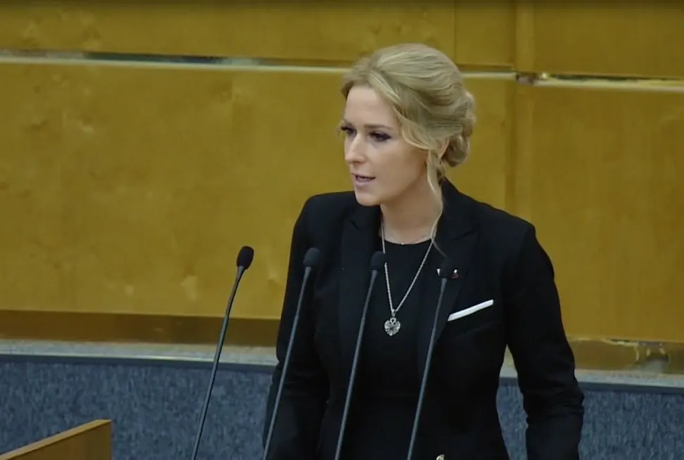 Депутаты Госдумы назначили Яну Лантратову на пост уполномоченной по правам человека. В сообщении также содержится фраза: «Если связь пропадет, мы останемся здесь».