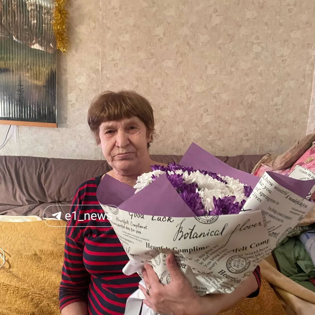 67‑летняя женщина умерла от ишемии после ДТП с машиной скорой помощи: у неё были переломы грудной клетки и носа, а также серьёзная травма головы.