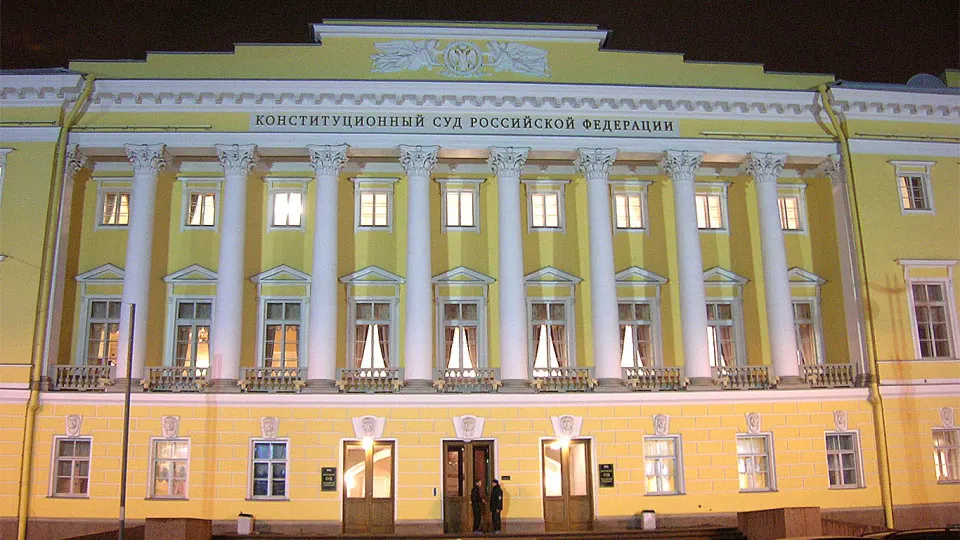 Председатель Конституционного суда заявил, что антикоррупционные иски прокуратуры не должны подпадать под обычные сроки давности, что усиливает инструменты деприватизации и национализации крупных активов.
