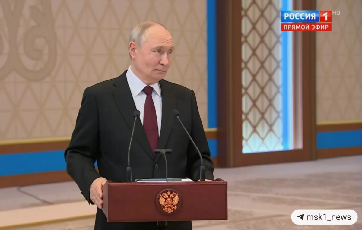 После возвращения из Казахстана президент рассказал журналистам о ситуации на поле боя, охарактеризовал позицию Европы и сообщил, что контакты по Украине сохраняются, но переговоров нет.