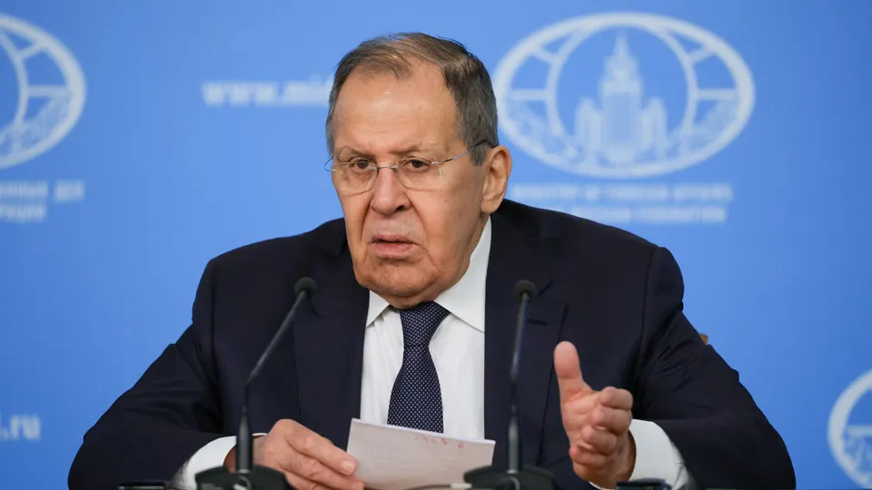 Глава МИД РФ заявил, что европейские лидеры предъявили Москве ультиматум и добиваются «заморозки» конфликта, а восстановление доверия и полноценный диалог возможны лишь практическими шагами и изменением европейской модели безопасности.
