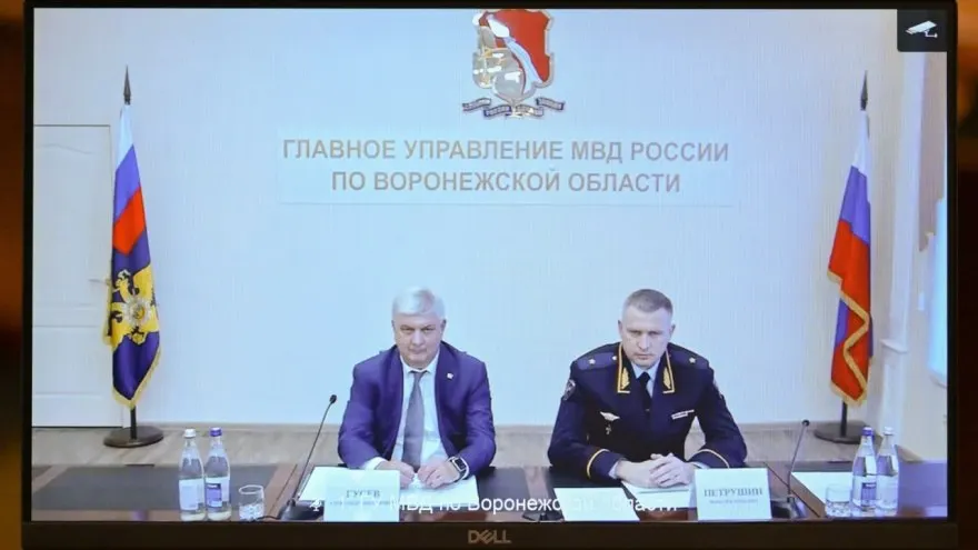 Президентским указом Максим Петрушин назначен начальником ГУ МВД по Воронежской области. Ранее он руководил УМВД Ульяновской области и служит в органах с 1997 года.