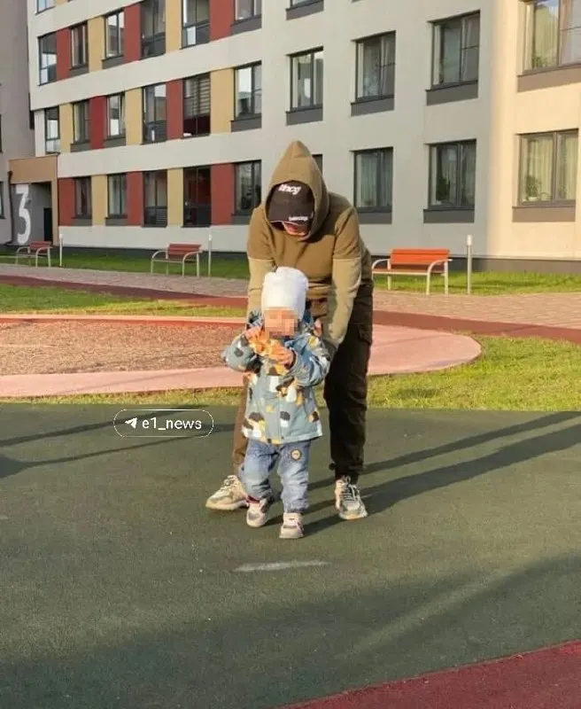 Присяжные ранее признали Наталью Гусеву невиновной, но уголовное преследование возобновят. Защита утверждает, что ребёнка истязал её сожитель — он же ключевой свидетель по делу.