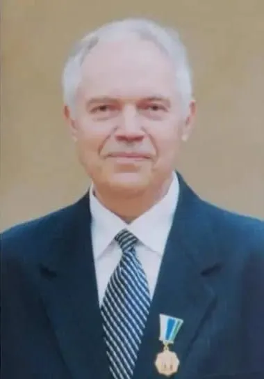 Юрий Новиков, бывший глава городского исполкома, умер в возрасте 87 лет. Мэр выразил соболезнования; прощание назначено на 29 июня.