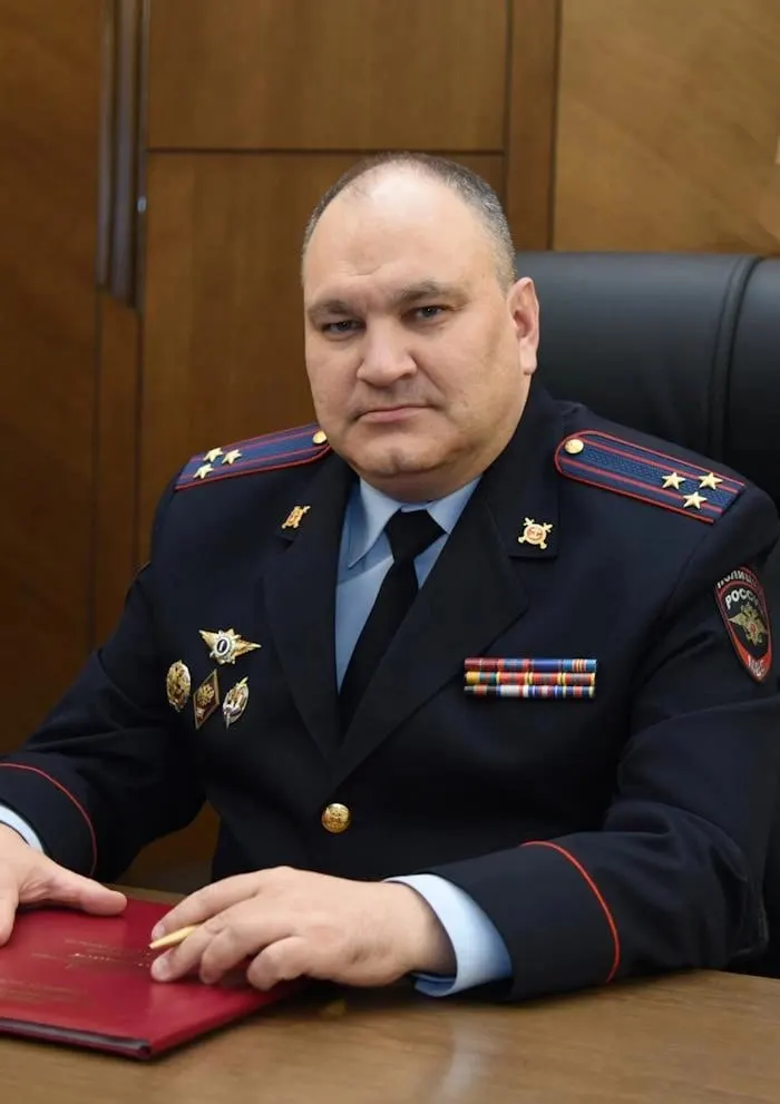 Коротко о биографии и карьерном пути Константина Кремнева, назначенного исполняющим обязанности начальника полиции Волгоградской области.