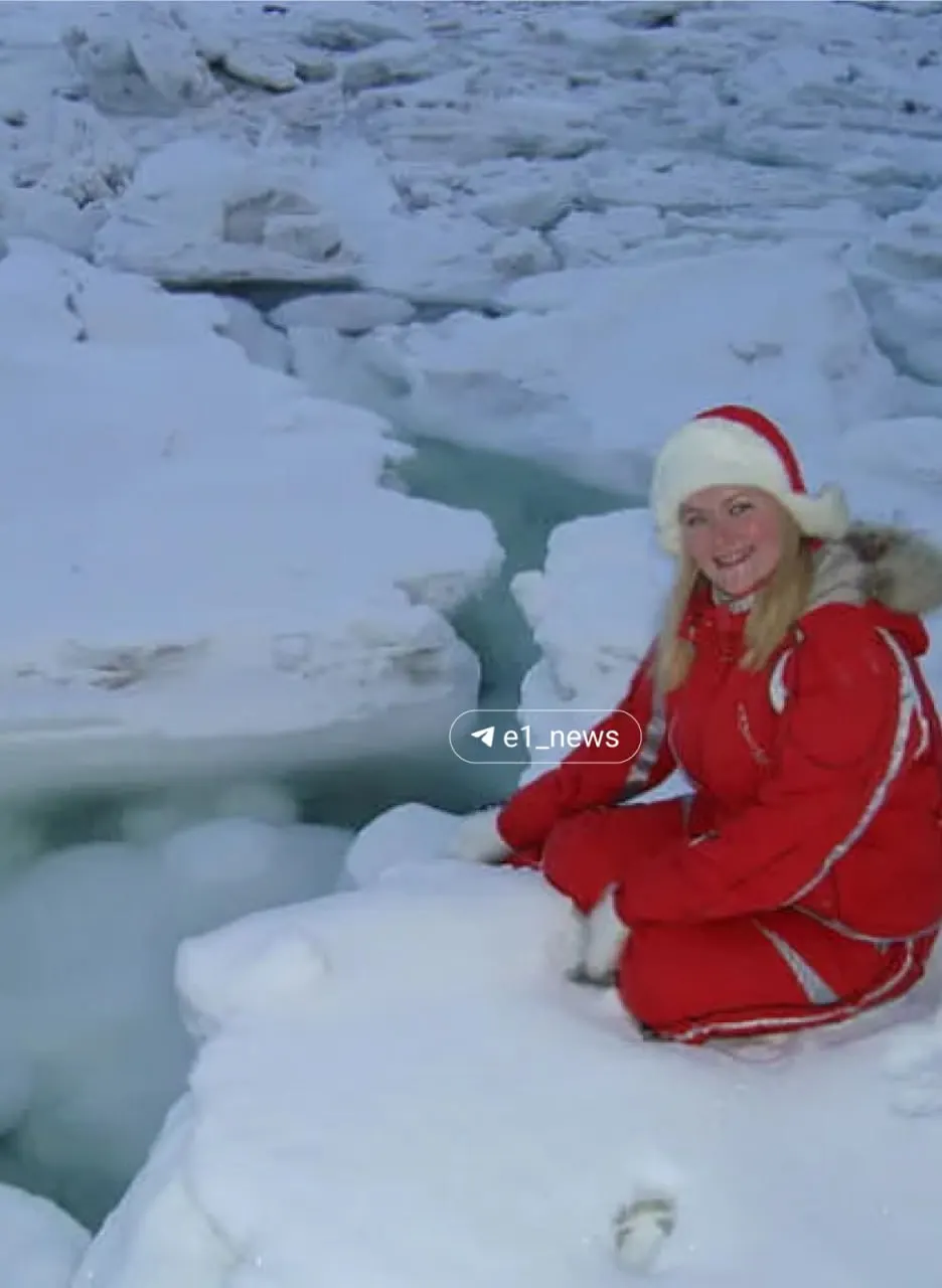 Погибла 42‑летняя Екатерина Соколова; вместе с ней — её 9‑летний сын. Муж просит помощи в организации похорон.
