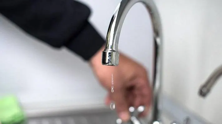 Мэрия просит заказывать подвоз воды только при полном отсутствии водоснабжения. В регионе сохраняются подтопления: семь низководных мостов, два участка дорог, ограничено сообщение с 17 населёнными пунктами, подтоплены дома в 11 муниципалитетах.