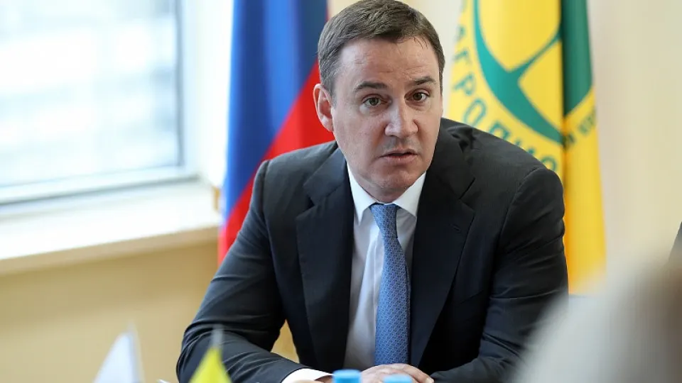 Заместитель председателя правительства Дмитрий Патрушев расширил влияние на госоператора по обращению с отходами: в руководство РЭО входят его приближённые на фоне уголовных дел против прежнего менеджмента.