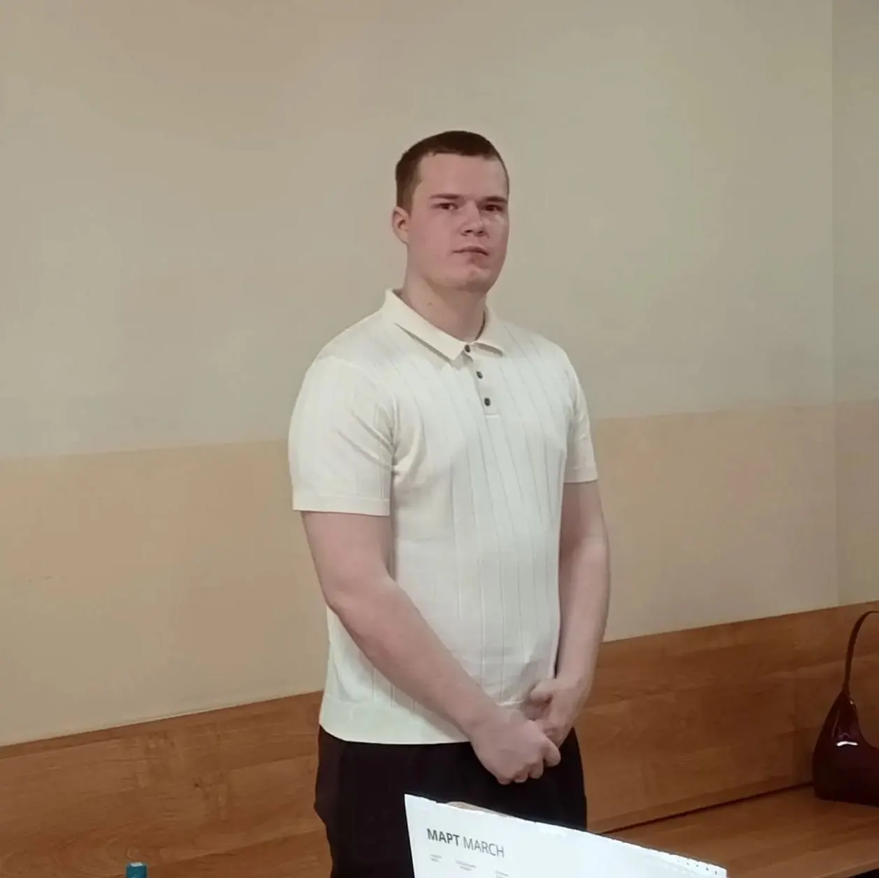 Мужчина заплатил 675 тысяч рублей за фиктивное освобождение от призыва: двум медикам досталось 130 тысяч. Суд назначил семь лет строгого режима и штраф в 1,35 млн рублей.