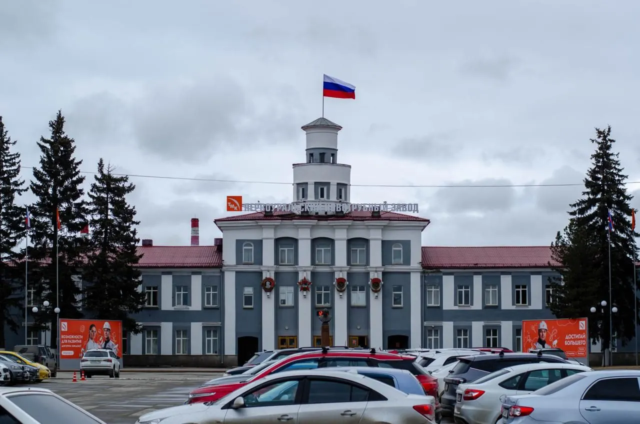 Первоуральский городской суд отменил разрешение на строительство полигона промышленных отходов в Дидинском лесу — решение принято после иска жителей и экологов о вреде для леса, водоёмов и охраняемых видов.