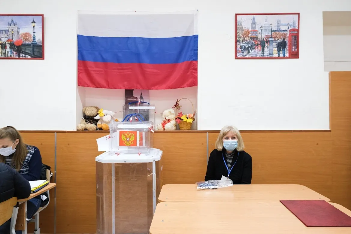 Областные власти ввели дополнительные меры безопасности на случай режима беспилотной или ракетной опасности и проведут тренировки для членов избиркомов.
