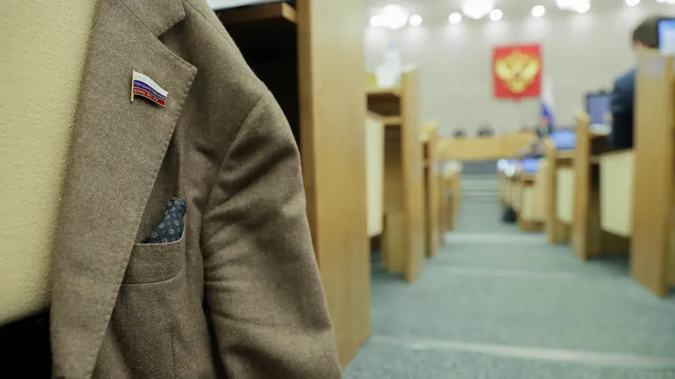 Правительство поддержало инициативу о снятии санкций за неподачу или несвоевременную подачу доходных деклараций региональными парламентариями — с замечаниями о необходимости доработки.