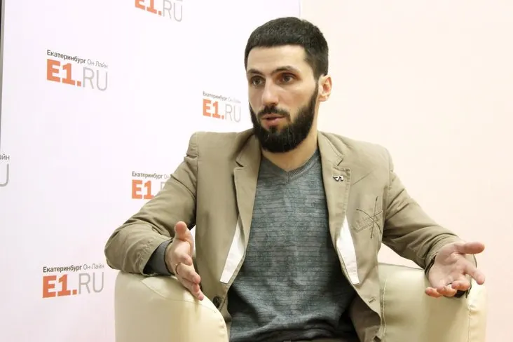 Писатель Даниил Туленков сообщил о гибели 38‑летнего Ивана Соломина в зоне специальной военной операции; отец отметил, что тот погиб ещё в прошлом году.
