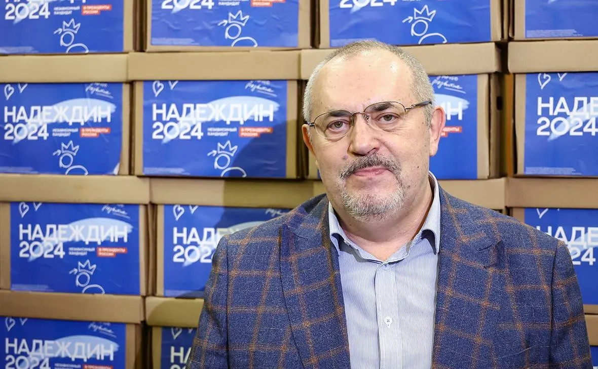 Политик заявил, что из‑за обвинений и ограничений со стороны госорганов он сворачивает кампанию в Госдуму, чтобы не подвергать риску команду и сторонников.