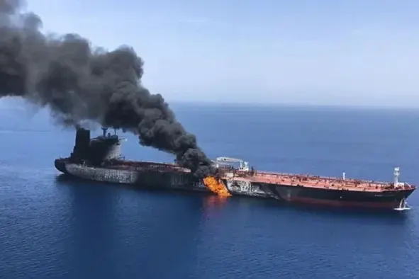 Во втором квартале 2026 года тарифы на морское страхование выросли в 2–4 раза: компании отказывают в покрытии военных рисков, а в правительстве обсуждают варианты компенсаций убытков.