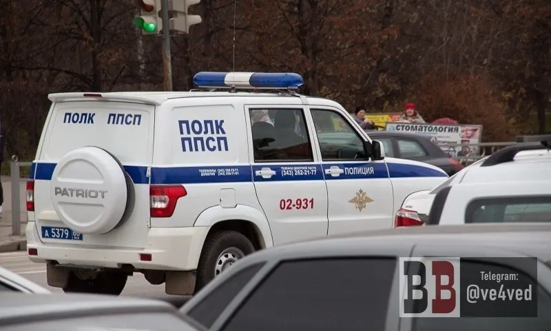 В регионе зафиксирован острый некомплект сотрудников в патрульно-постовой, конвойной и участковых службах на фоне снижения уровня преступности; ситуация требует оперативного реагирования.