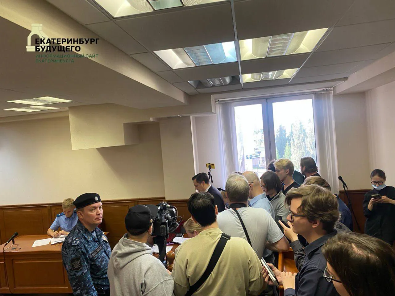 В Екатеринбурге представители партий обсуждают агитацию, нарушение авторских прав и сомнительные кампании в соцсетях, приводя аргументы, ранее озвученные в Верховном суде.
