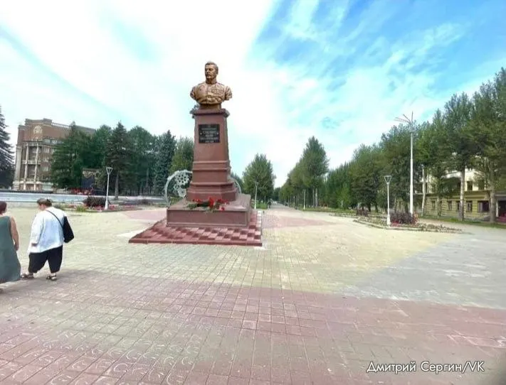Мэрия Екатеринбурга отказалась от идеи установки памятника Сталину из‑за отсутствия подходящего места; бюст могут разместить в музее.