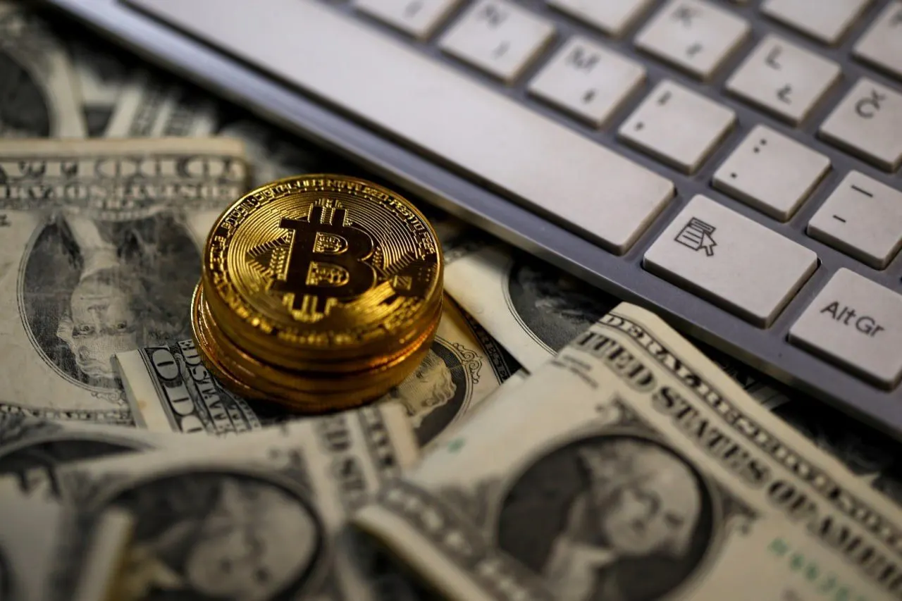 Расследование выявило сотрудничество Binance с российскими силовыми структурами и вопросы доступа к данным пользователей.