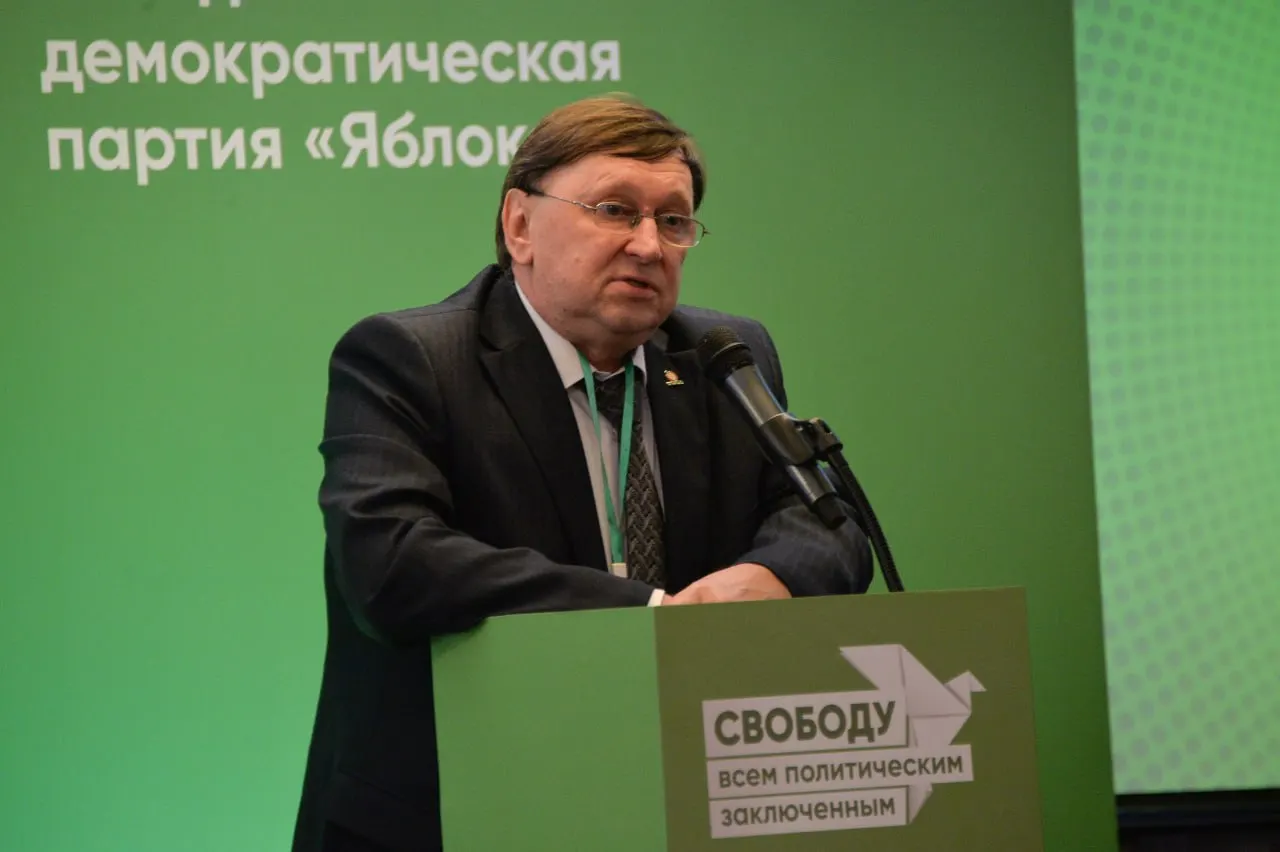 Московский областной суд отменил регистрацию выдвижения Сергея Крыжова, возглавляющего региональное отделение партии, по Сергиево-Посадскому одномандатному округу.