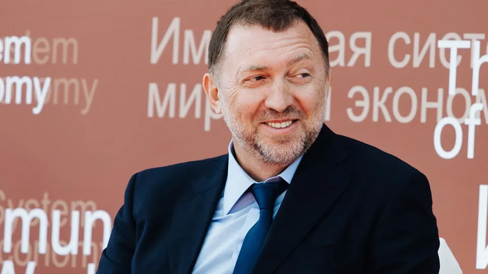 Губернатор Свердловской области заявил о важности сохранения свердловских глиноземных и алюминиевых мощностей на фоне планов консервации заводов.