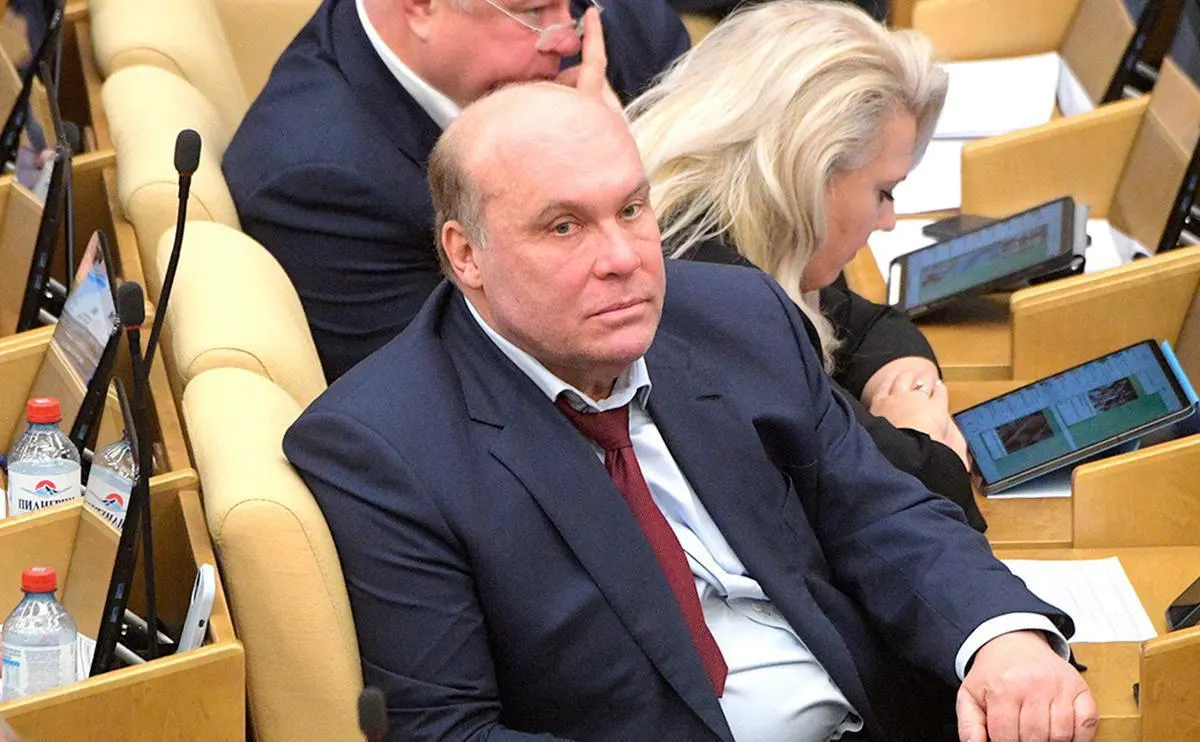 Депутат назвал сообщения о призыве слухами и указал на попытки иностранных служб запугать россиян.