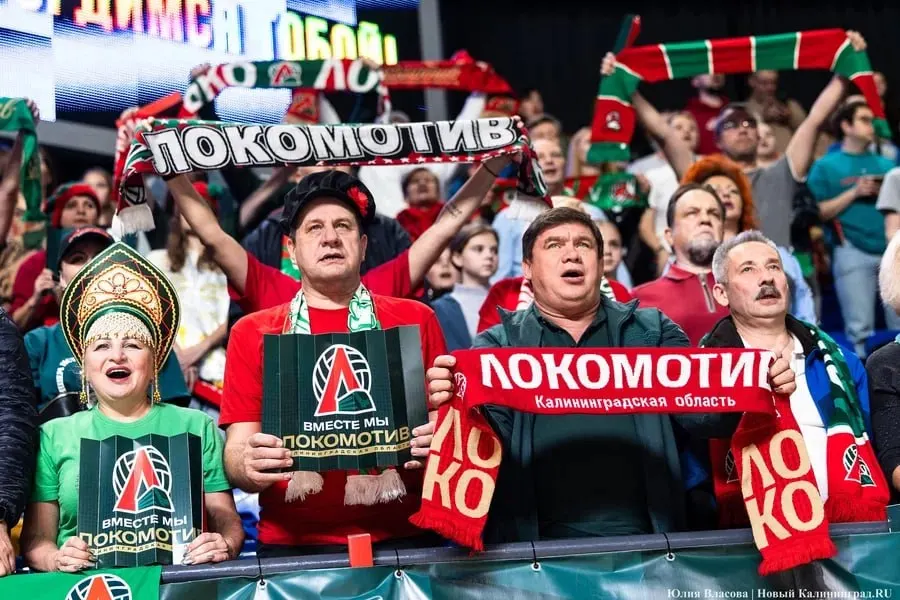 В Екатеринбурге калининградский клуб уступил «Уралочке-НТМК» со счётом 3:1 в стартовом туре Кубка Легенд.