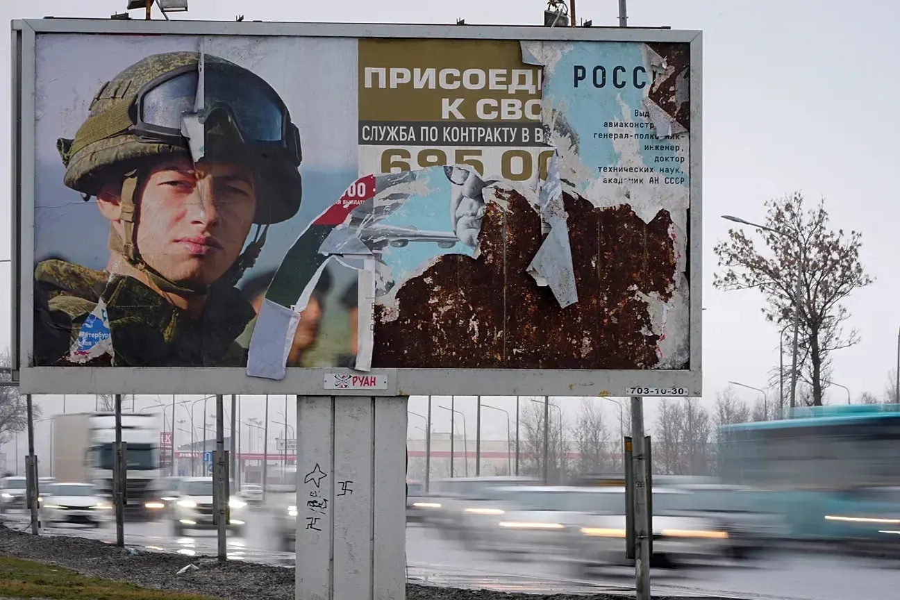 По регионам снижают единоразовые выплаты контрактникам к Минобороны, что влияет на набор в армию; аналитика указывает на перераспределение бюджета и снижение числа подписанных контрактов.