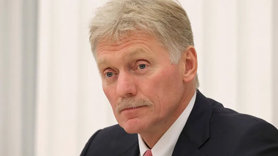 Российские власти заявляют о продвижении на фоне войны в Украине и близкой победе, отмечая при этом готовность к мирному урегулированию. Аналитики предупреждают об искажении данных о фронте и оценивают сроки достижения целей на Донбассе.