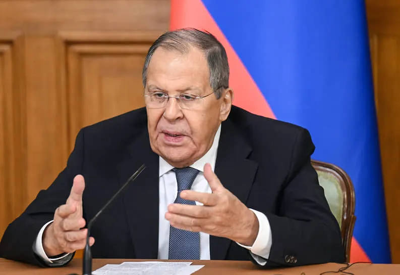 Министр иностранных дел России заявил, что информационная война вокруг операции продолжится и обостриться.